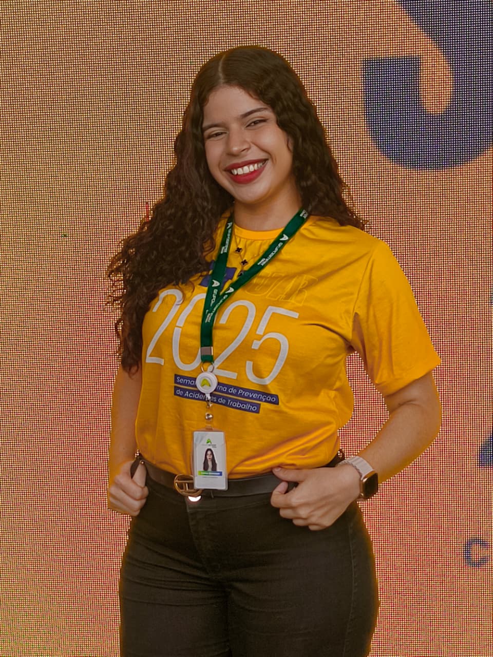 Carine Gemaque Sorrindo